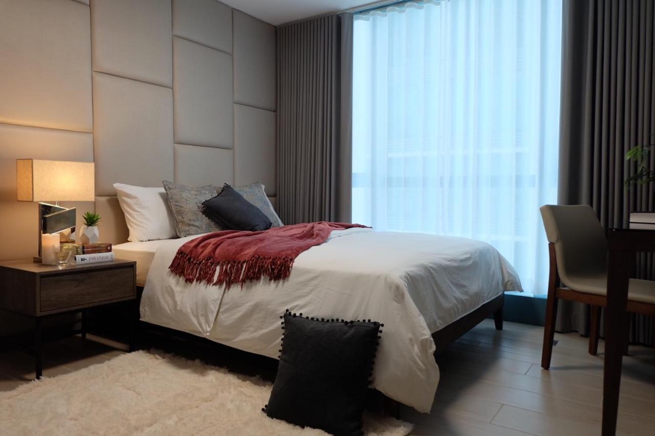 One Uptown Residence Taguig Luaran gambar